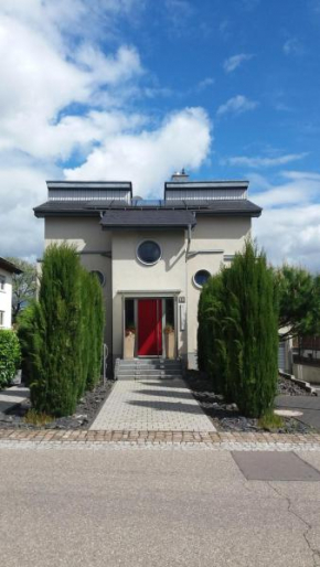 FERIENWOHNUNG TRUNK direkt an den Weinbergen, Parkplatz, Terrasse mit Grill und Lounge